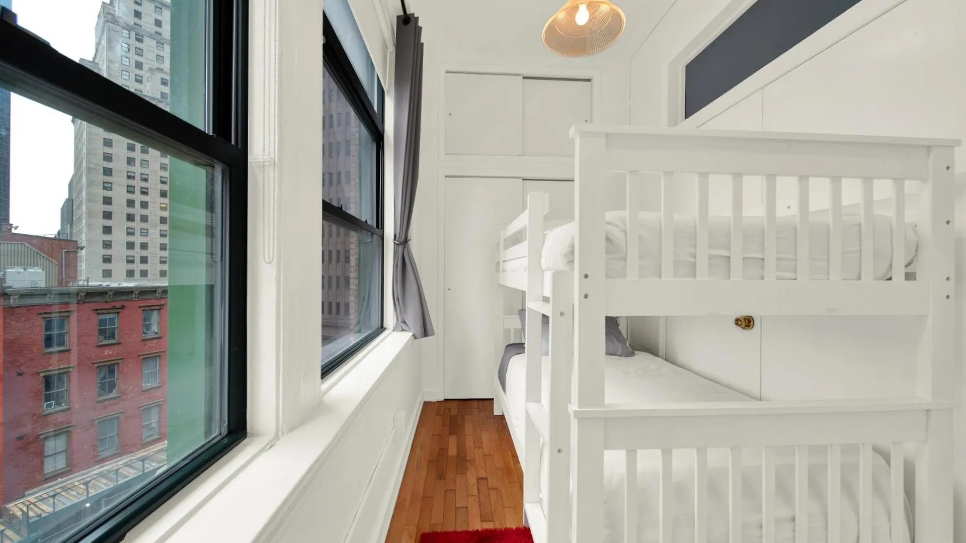 Four Bedroom Penthouse With Views Of Statue Of Liberty 纽约 美国